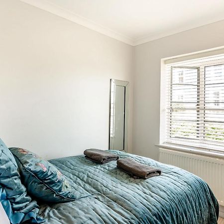 The Art Deco House Villa Menai Bridge Bagian luar foto