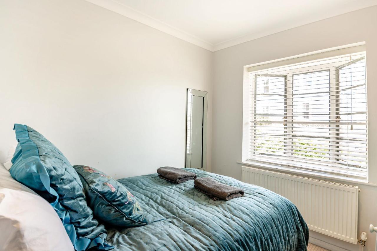 The Art Deco House Villa Menai Bridge Bagian luar foto